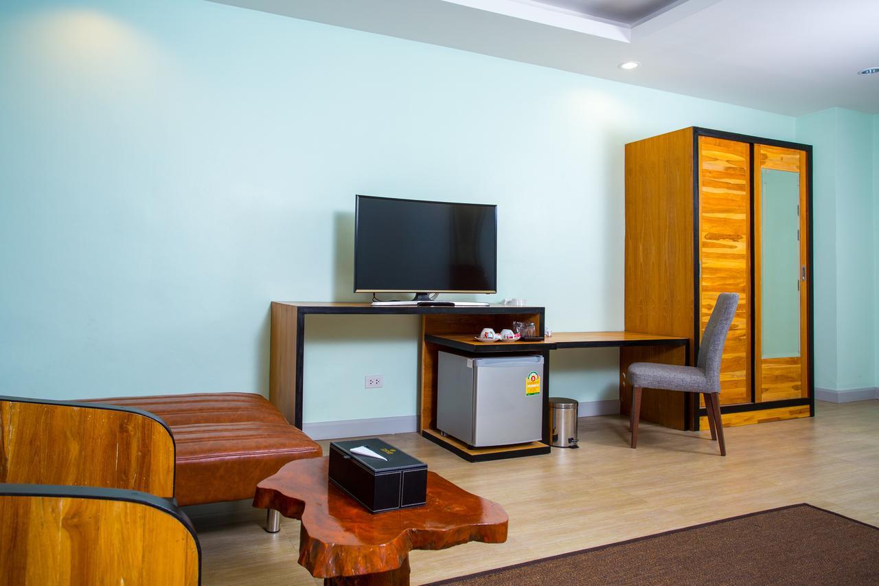 Triple B Boutique Residence Си Рача Екстериор снимка