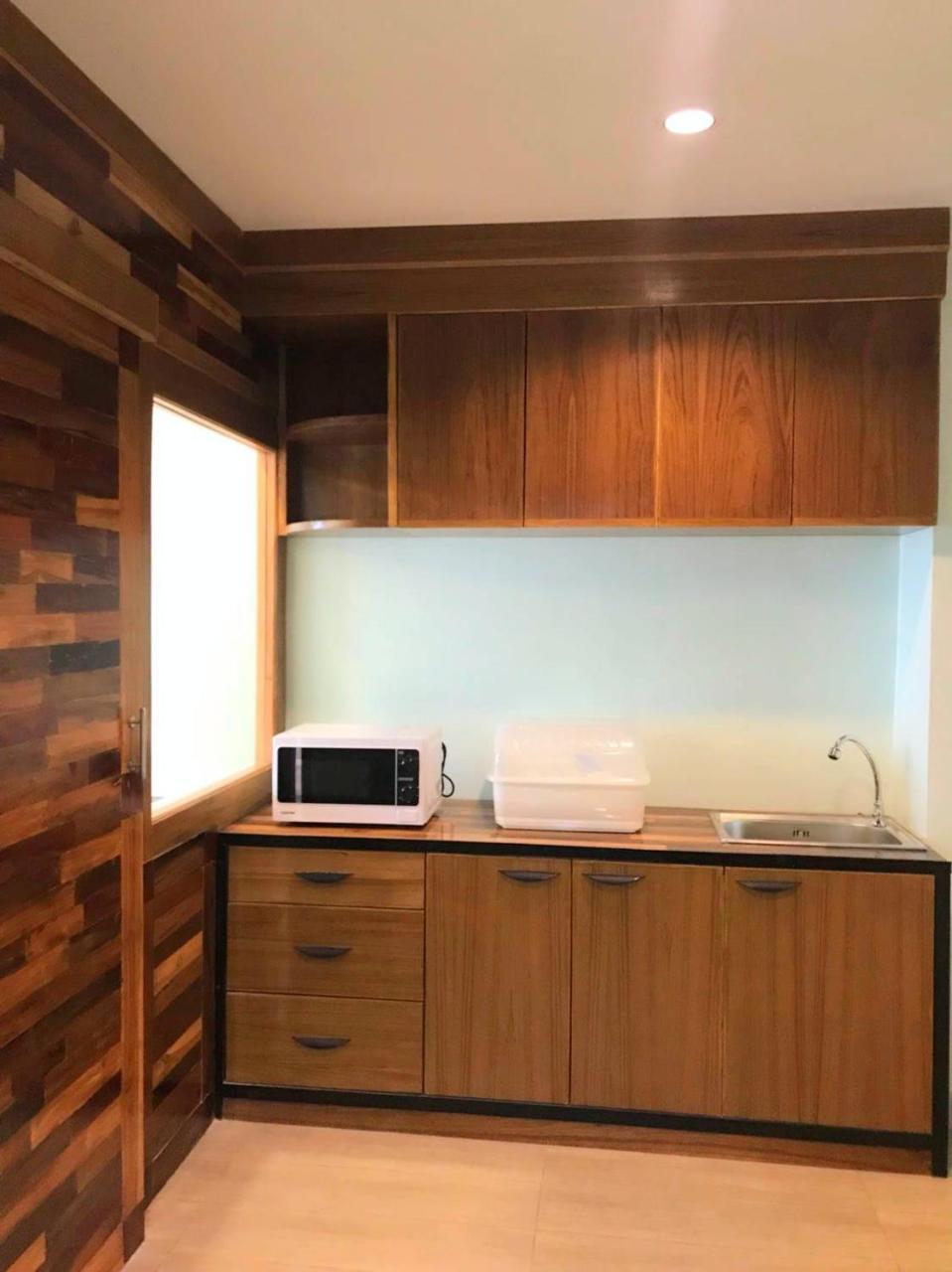 Triple B Boutique Residence Си Рача Екстериор снимка