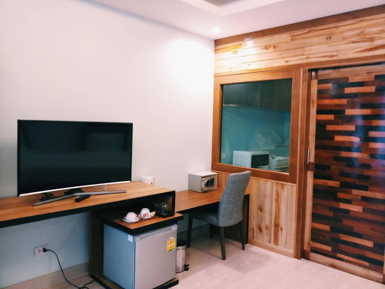 Triple B Boutique Residence Си Рача Екстериор снимка